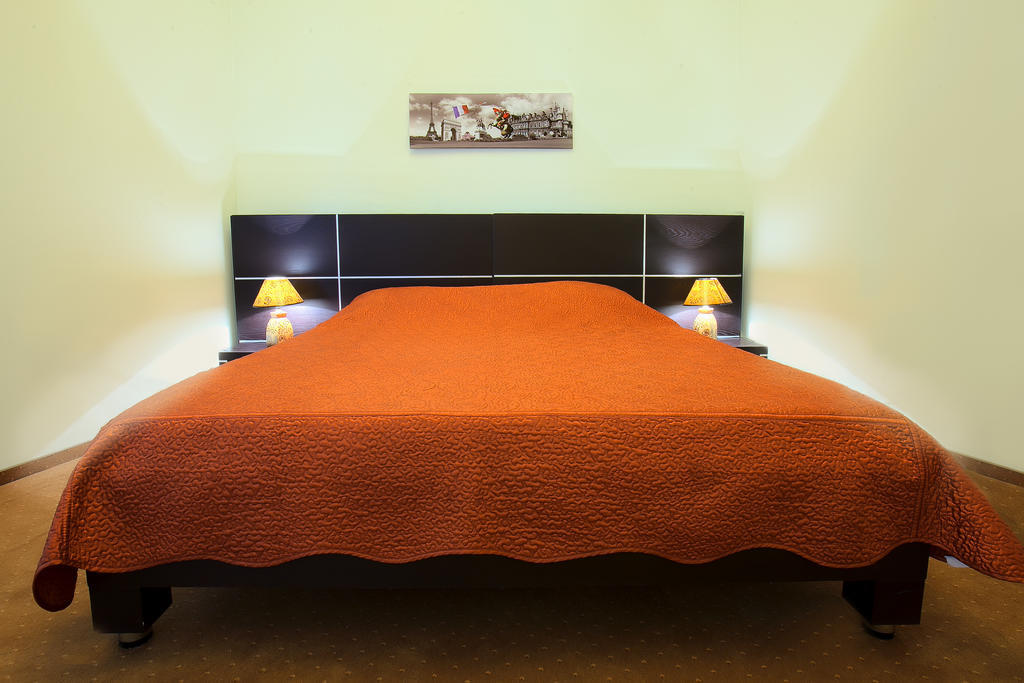 Casa Preturii Otel Tîrgu Lăpuş Oda fotoğraf