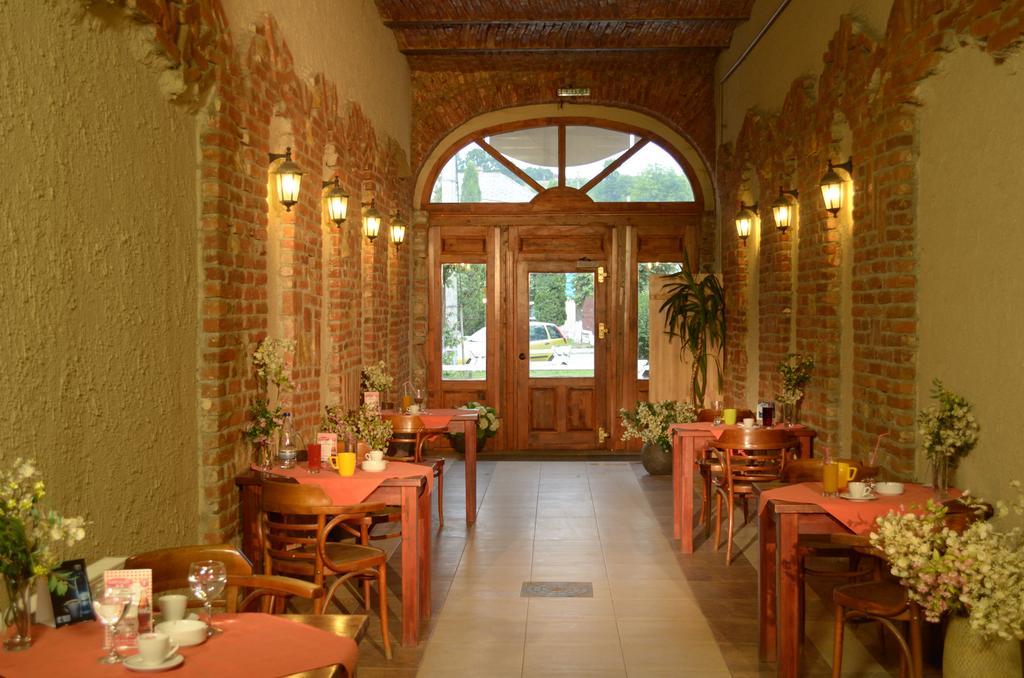 Casa Preturii Otel Tîrgu Lăpuş Dış mekan fotoğraf