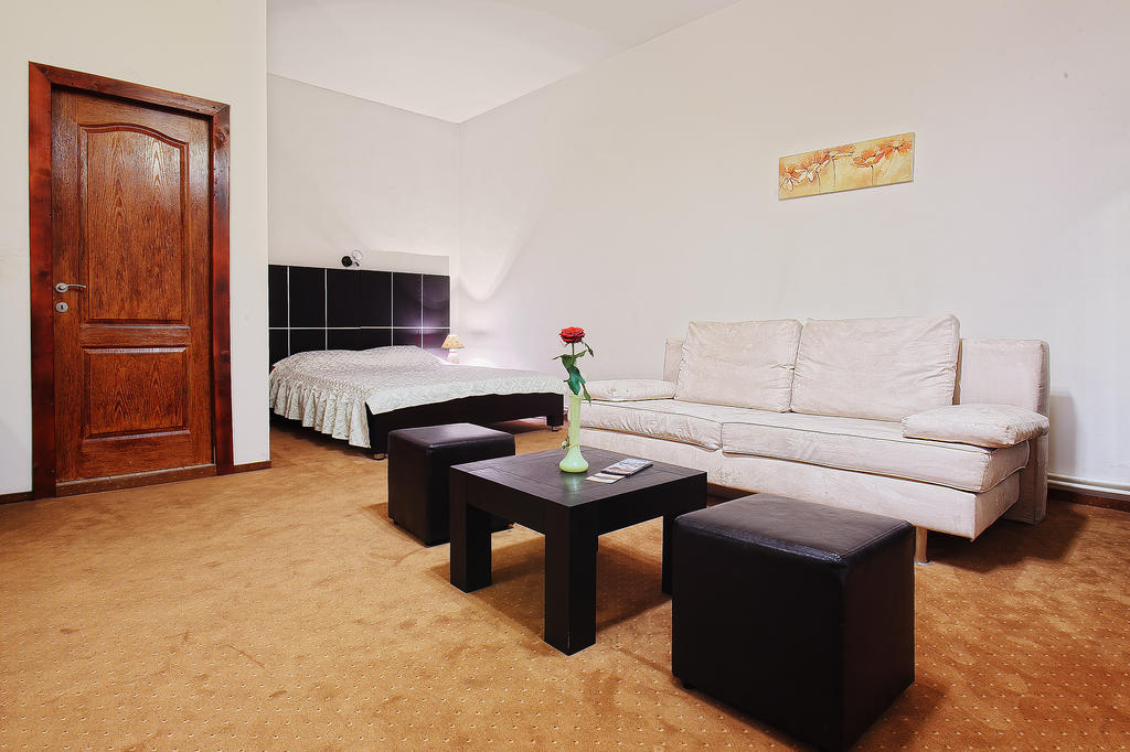 Casa Preturii Otel Tîrgu Lăpuş Oda fotoğraf